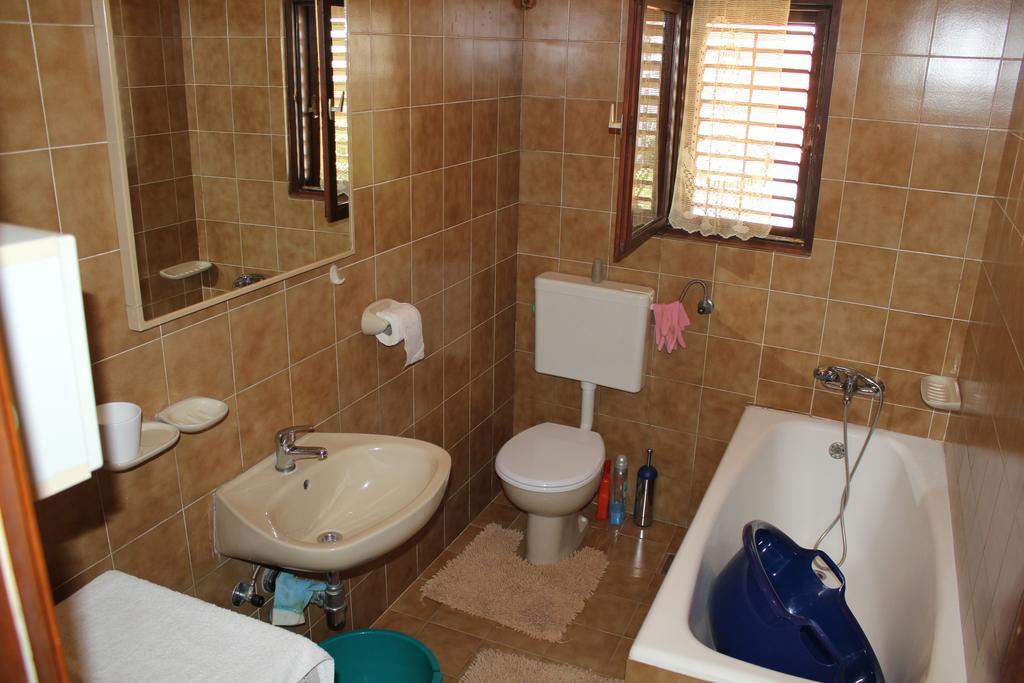 Apartments Juraj ドラスニセ 部屋 写真